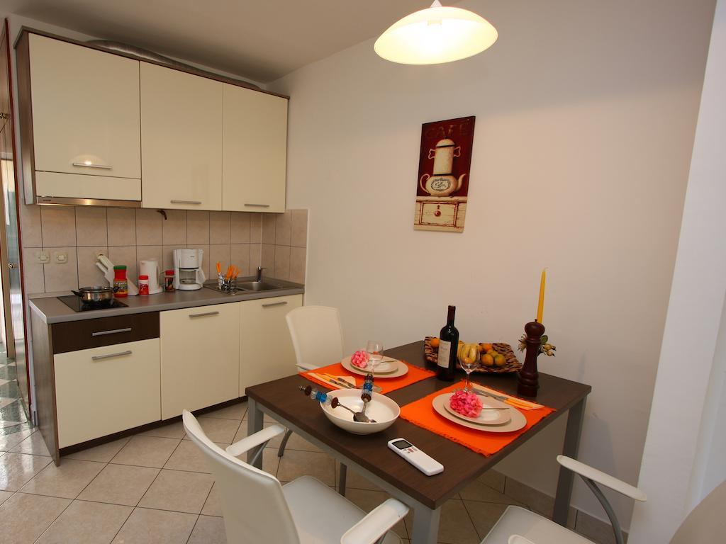 Beach Apartments Lavica Podstrana Ngoại thất bức ảnh